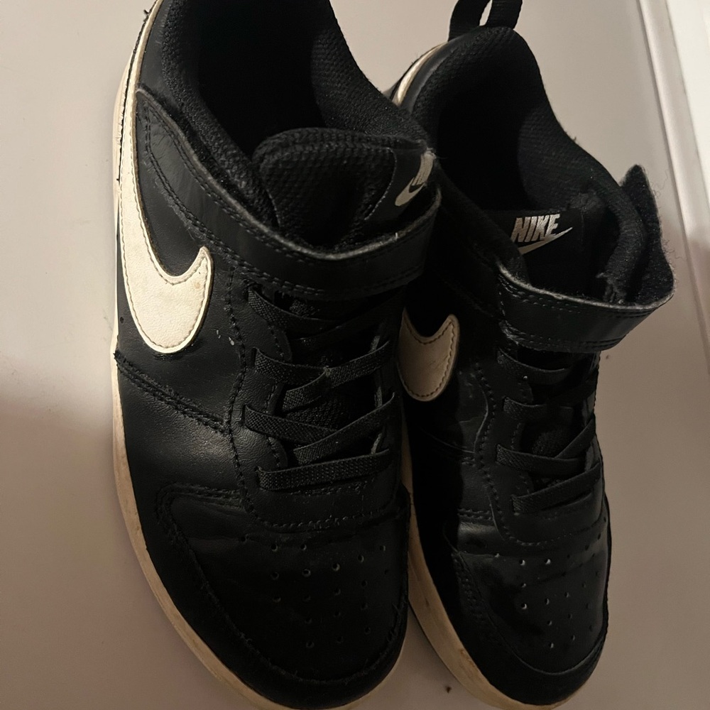 Nike Kids Black Sneakers